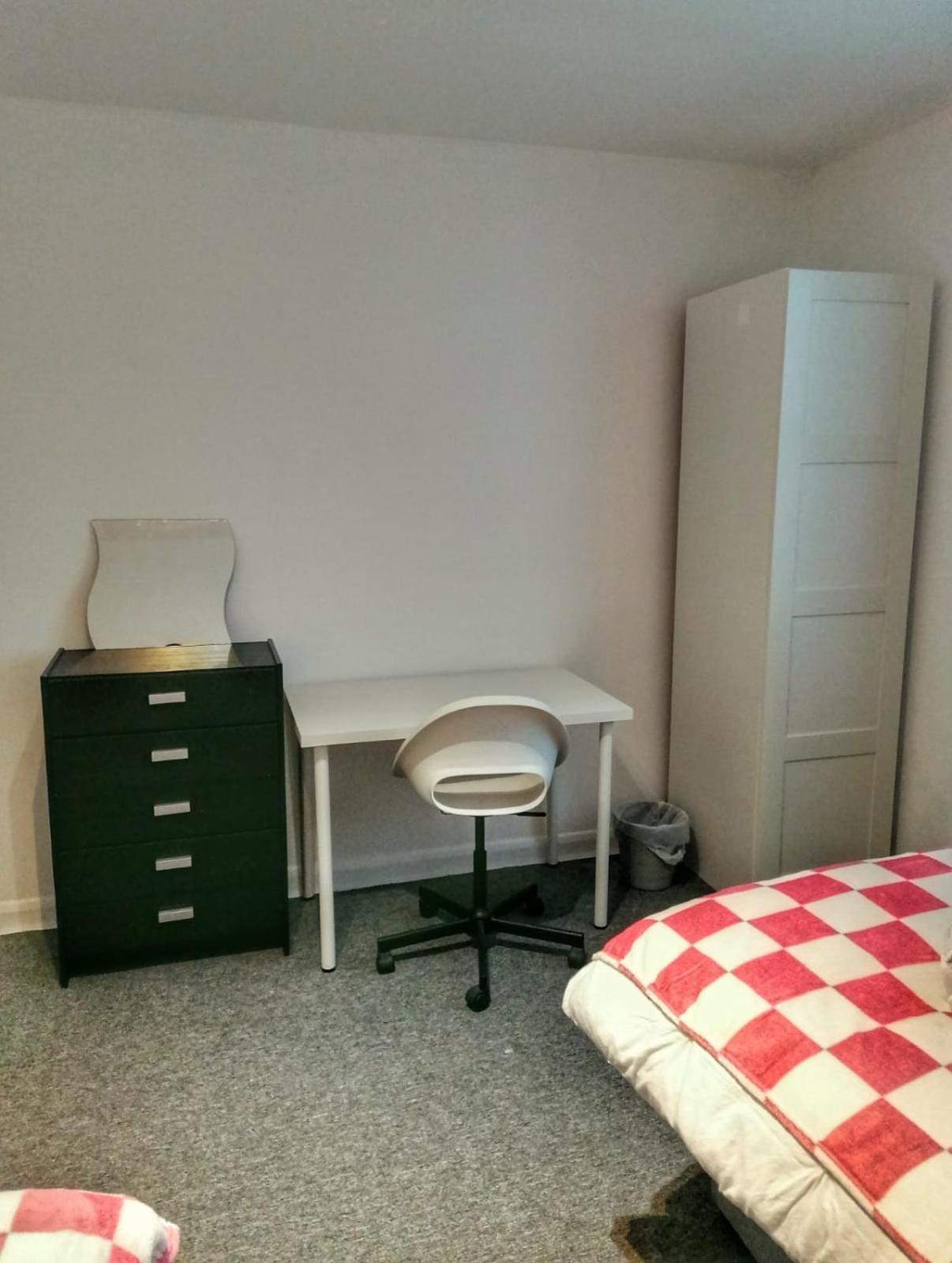 Caledonian Road Private Guest house London